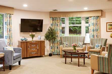 Cedar View Care Home Croydon  - 3