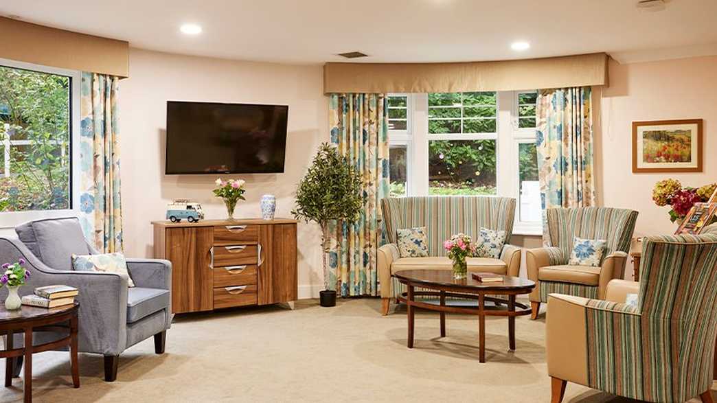 Cedar View Care Home Croydon buildings-carousel - 3