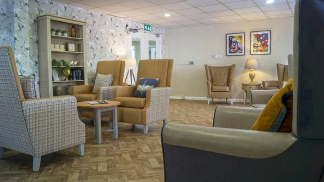 Cedars Care Home Care Home Doncaster buildings-carousel - 3