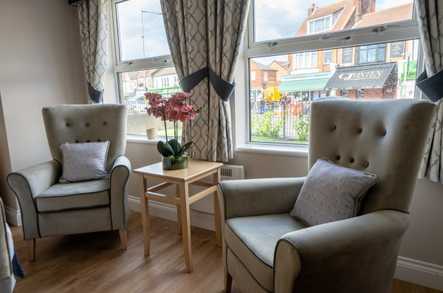 Chalkwell Grange Care Home Leigh on Sea  - 5