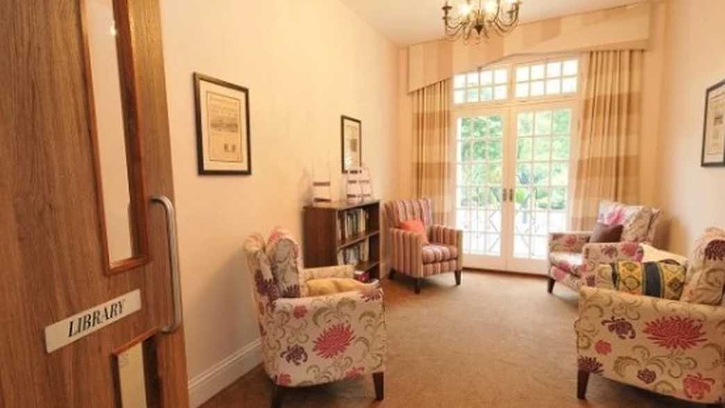 Charing House Care & Nursing Home Care Home Gillingham buildings-carousel - 5