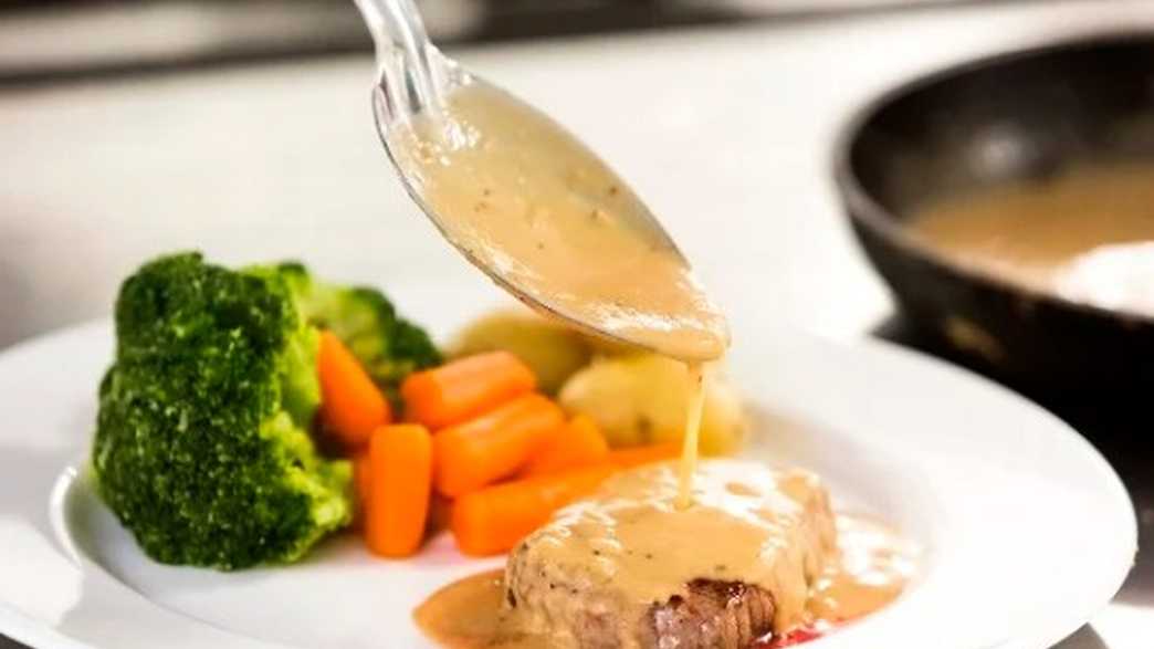 Charlotte House Care Home Wirral meals-carousel - 2