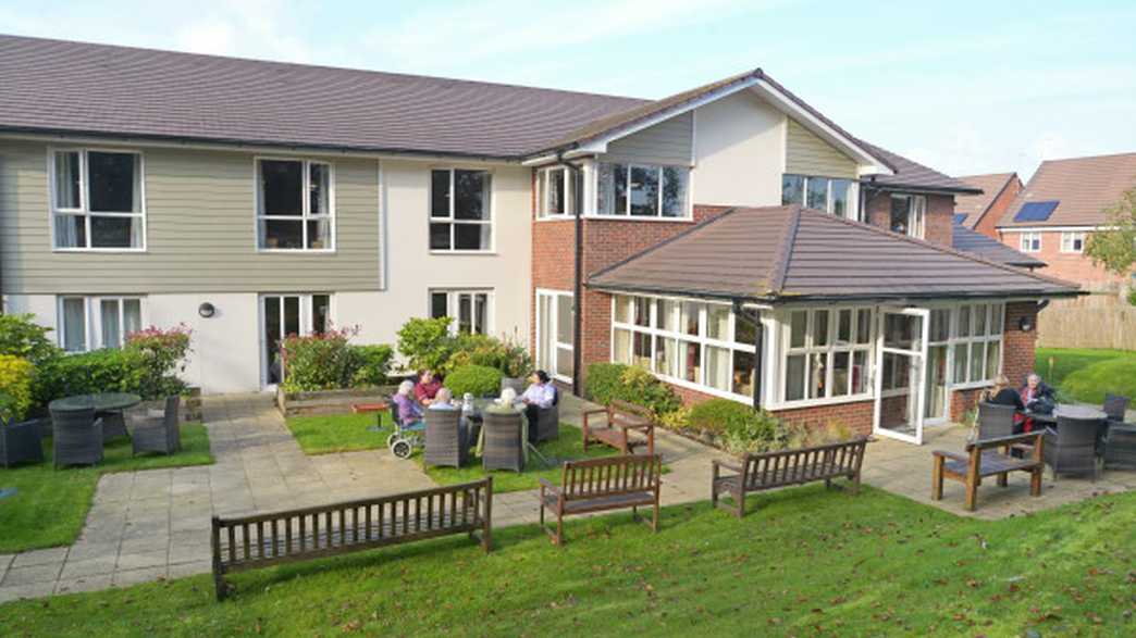 Cherry Tree Lodge Care Home Warwick buildings-carousel - 6