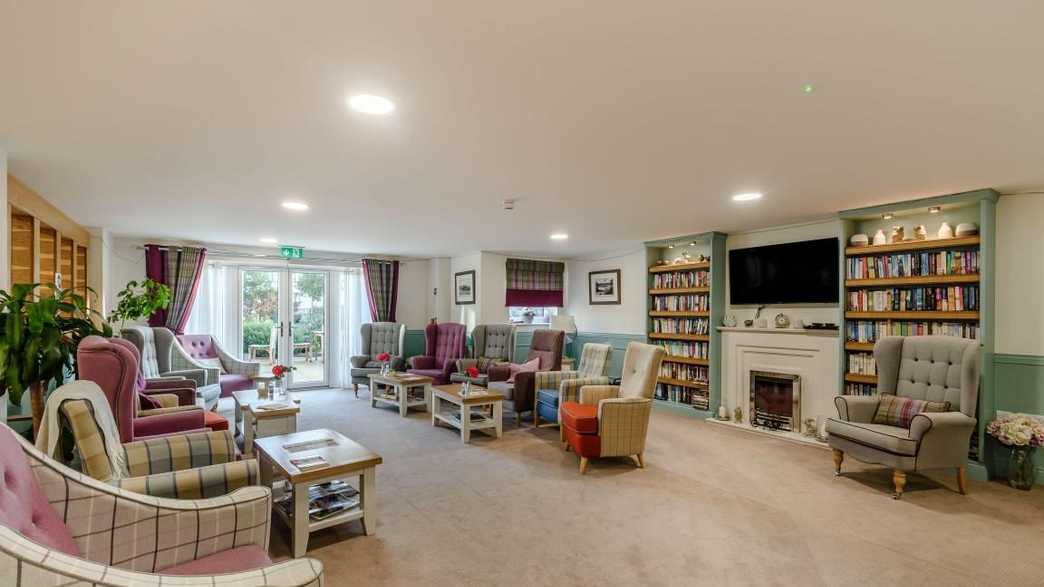 Chesterton Court Retirement Living Ilkley lifestyle-carousel - 2