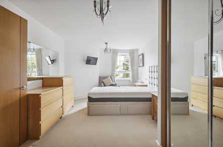 Claridge House Two Bedroom Apartment image 2