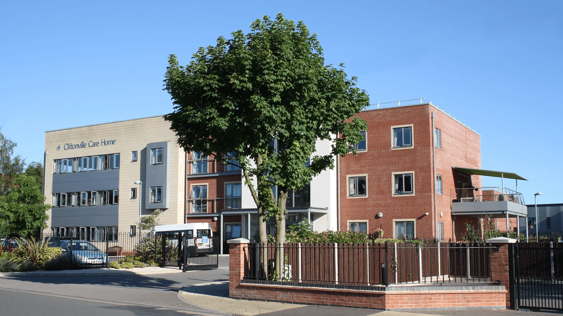 Cliftonville Care Home Care Home Northampton, NN1 5BE