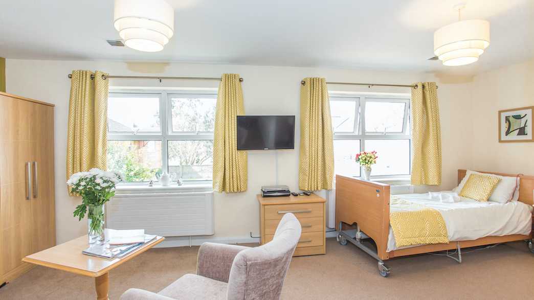 Cloisters Care Home Care Home Hounslow accommodation-carousel - 2