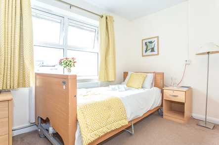 Cloisters Care Home Care Home Hounslow  - 3