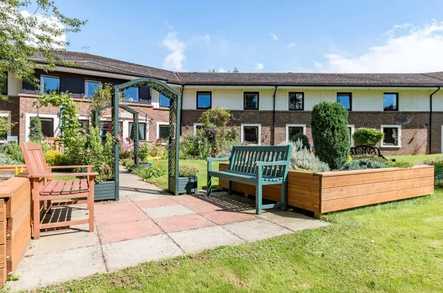 Collingtree Park Care Home Northampton  - 5