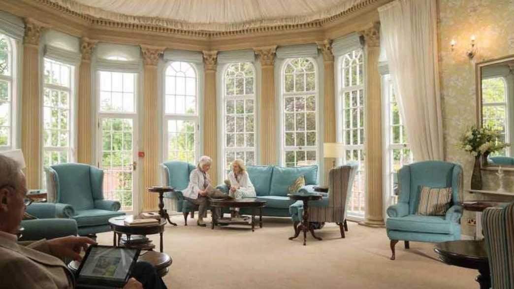 Thamesfield Retirement Living Henley-on-Thames lifestyle-carousel - 1