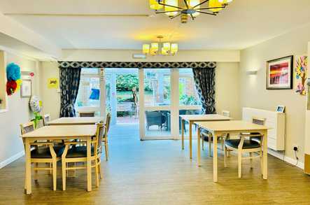 Highclere Care Home Care Home Milton Keynes  - 5