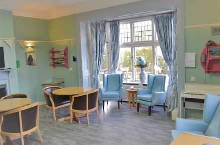 Conewood Manor Nursing Home Care Home Bishops Stortford  - 3