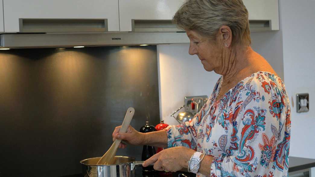 Seniors Helping Seniors (Canterbury & Thanet) Home Care Canterbury meals-carousel - 2