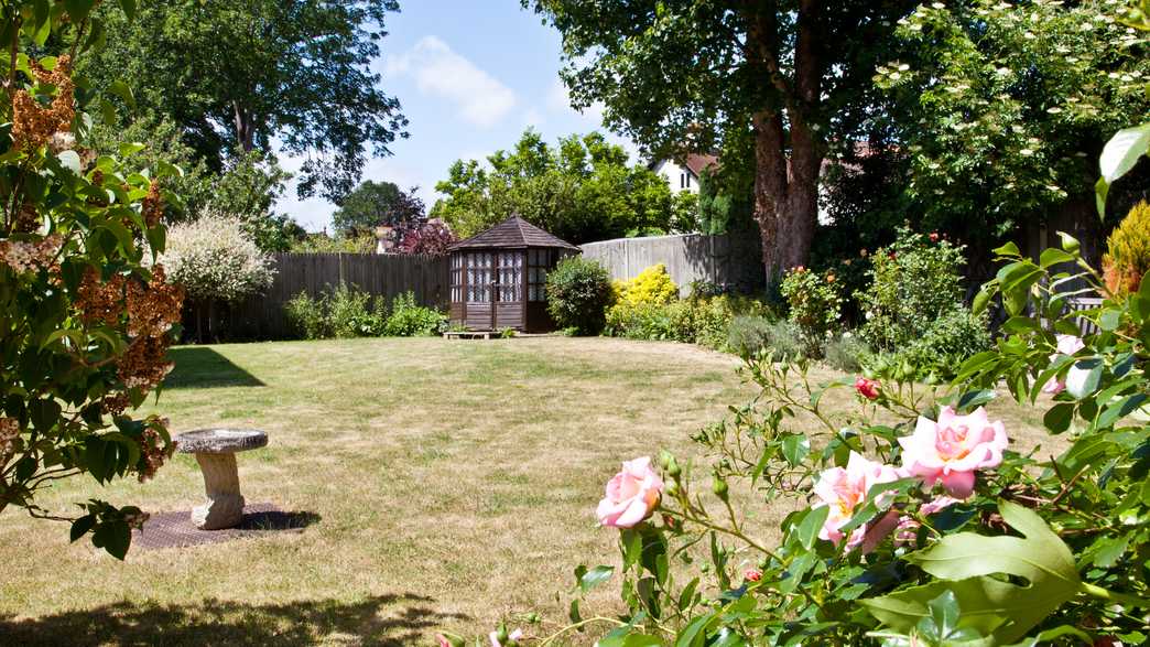 Whitegates Care Centre Limited Care Home Staines-upon-thames buildings-carousel - 1