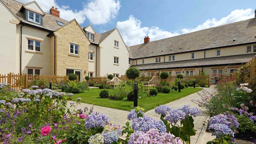 Cotswold Gate Retirement Living Burford wellbeing-carousel - 1
