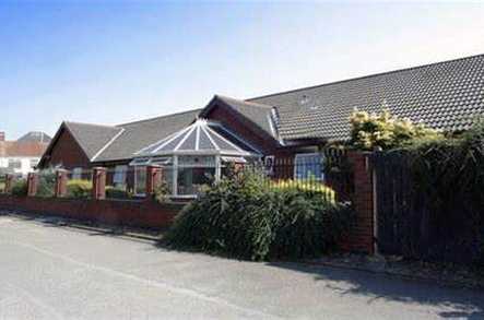 Country Court Care Home Hull  - 1