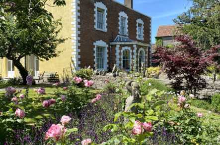 Court House Retirement Home Care Home Cheddar  - 1