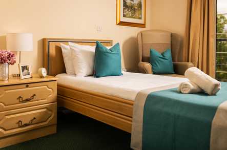 Cranmer Court Care Home Warlingham  - 4