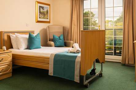 Cranmer Court Care Home Warlingham  - 2