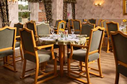 Cranmer Court Care Home Warlingham  - 3