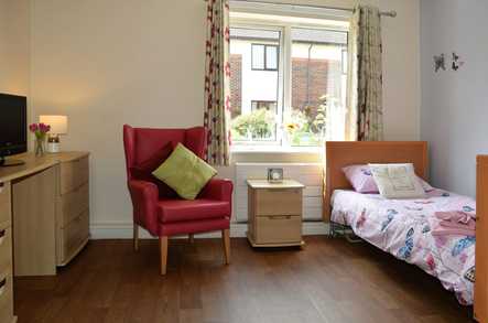 Cromwell Court Care Home Care Home Warrington  - 4