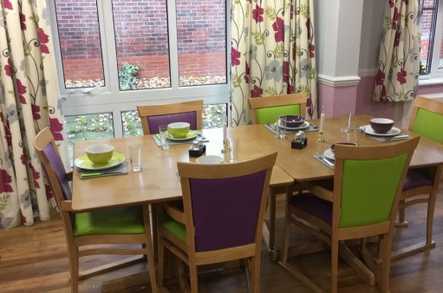 Cromwell Court Care Home Care Home Warrington  - 3