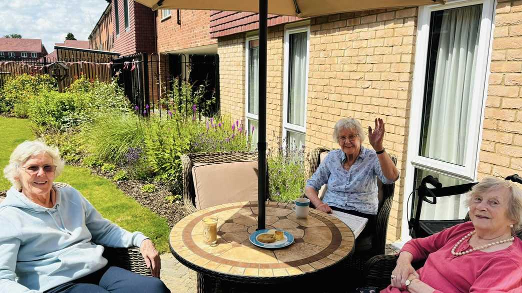 Cuttlebrook Hall Care Home Thame activities-carousel - 7