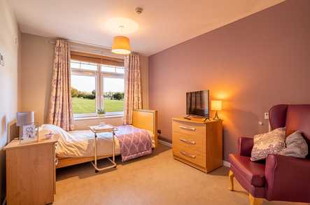 Rosalyn House Care Home Dunstable  - 4