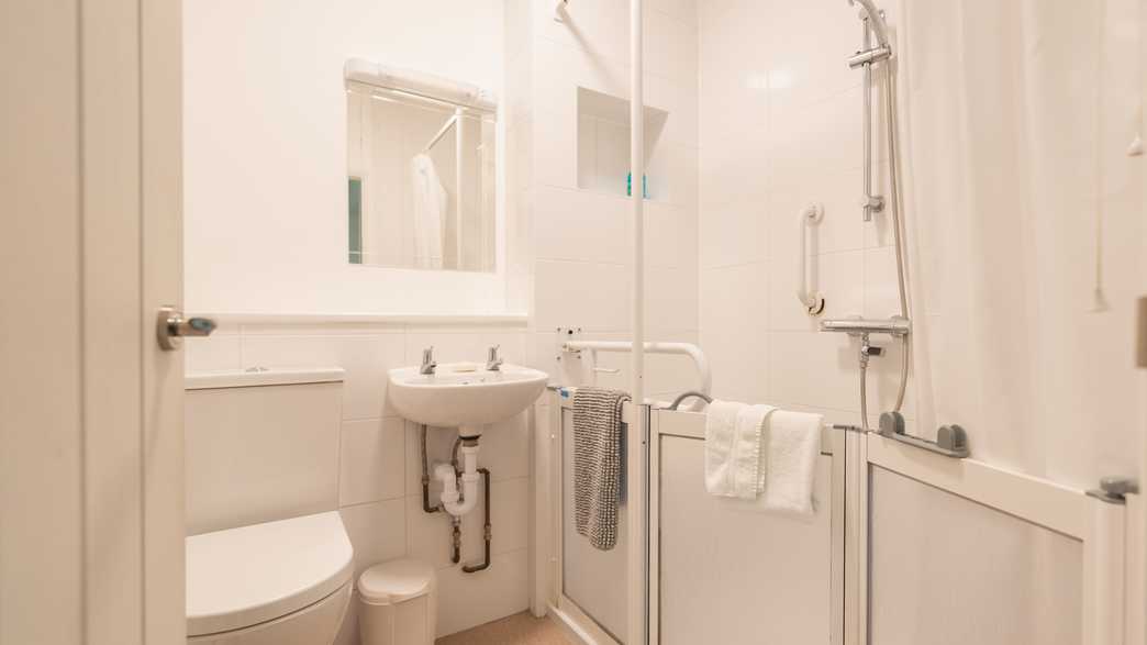 Coombe House Care Home Reading accommodation-carousel - 5