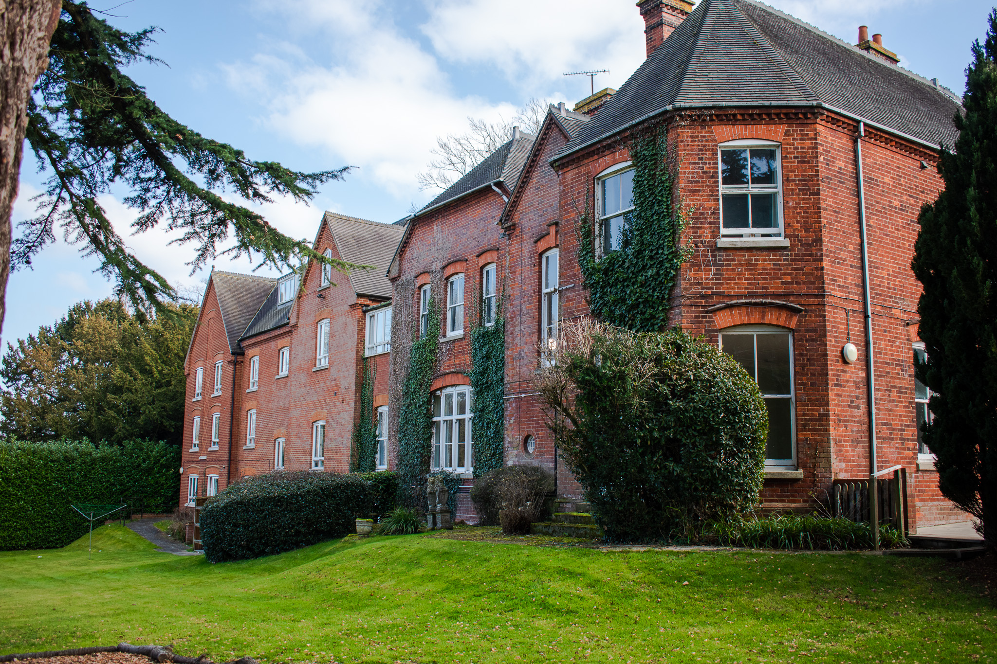 Halcyon Days | Care Home | Hitchin, SG4 7LU