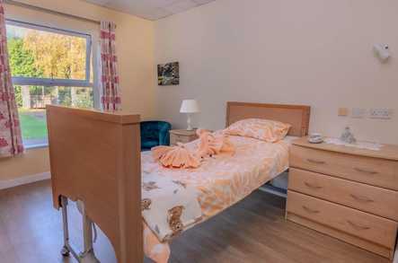 Brockworth House Care Centre Care Home Gloucester  - 4