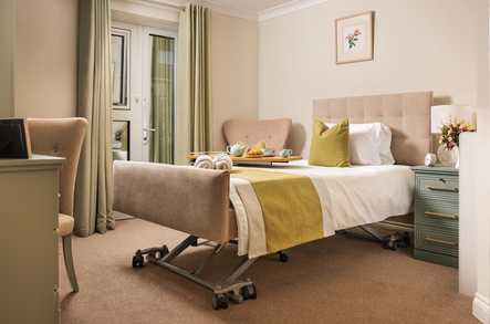 Deer Park View Care Home Teddington  - 2