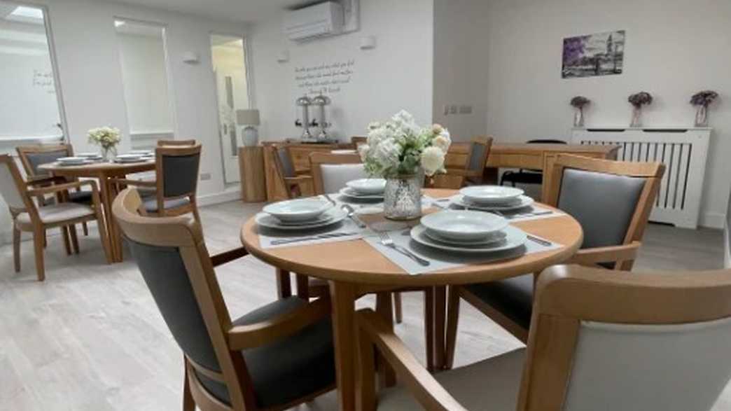 Oak View Residential Care Home Care Home Hayling Island buildings-carousel - 1