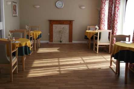 Ashgrove Care Home - London Care Home London  - 4