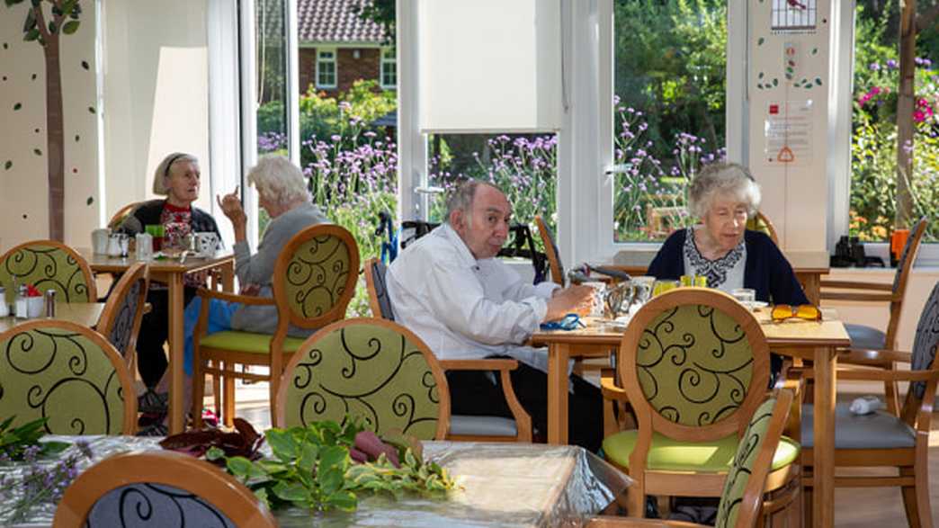 Wilhelmina House Care Home Croydon meals-carousel - 2