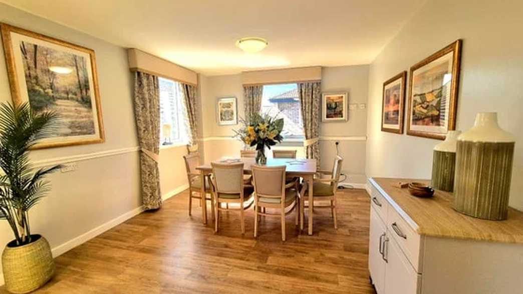Oakhill House Care Home Care Home Horsham buildings-carousel - 1