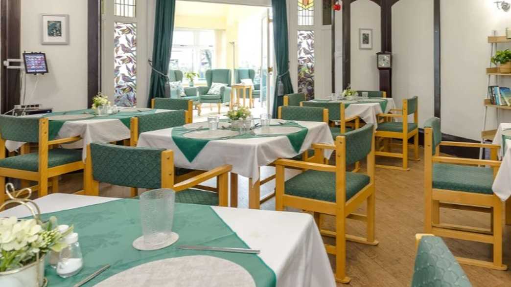 Delaheys Nursing Home Care Home Lytham St. Annes meals-carousel - 1
