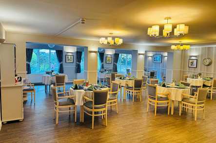 Highclere Care Home Care Home Milton Keynes  - 4