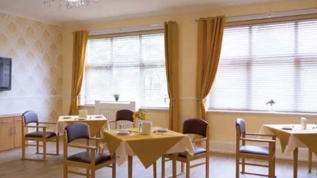 Broadway Nursing and Residential Care Home Liverpool meals-carousel - 2