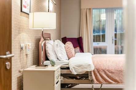 Dorking Manor Care Home Dorking  - 3