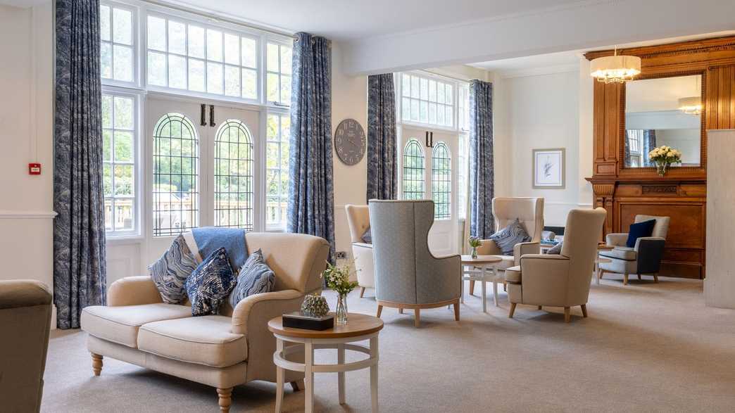 Dormy House Care Home Ascot buildings-carousel - 5