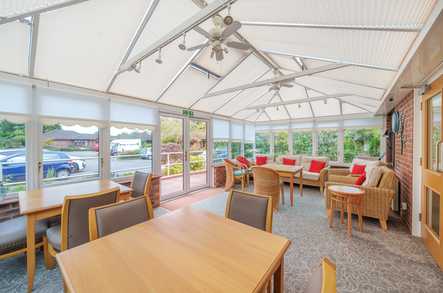 Tiddington Court Retirement Living Stratford Upon Avon  - 5