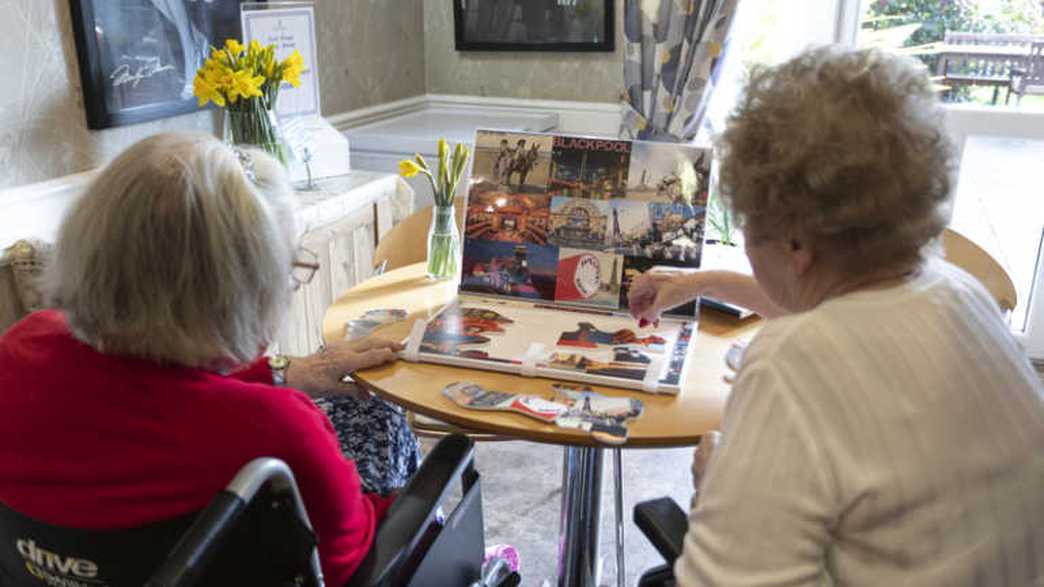 Elm Park Care Home Care Home Doncaster activities-carousel - 1