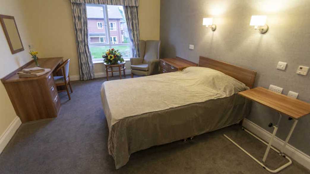 Elm Park Care Home Care Home Doncaster accommodation-carousel - 1