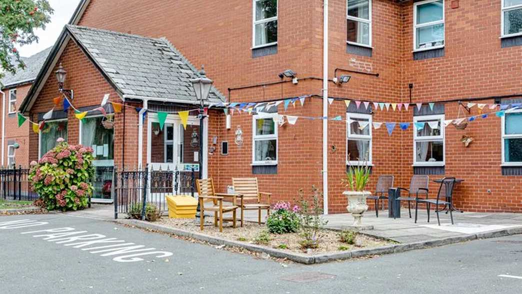 Victoria Park (Coventry) Care Home Coventry buildings-carousel - 2