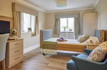 Solent Grange Nursing Home Care Home Wooton  - 4