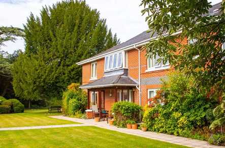 The Lawn Residential Care Home Care Home Alton  - 1