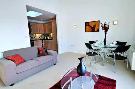 2 bed Apartment image 1