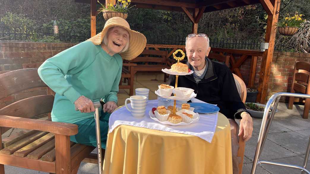 Ferndown Manor Care Home Ferndown activities-carousel - 10