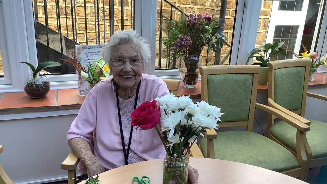 Featherton House Care Home Banbury activities-carousel - 11